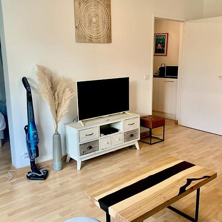 Sully II - Apartment Of 33 Sqm With Parking 400M From Lake Анси Екстериор снимка